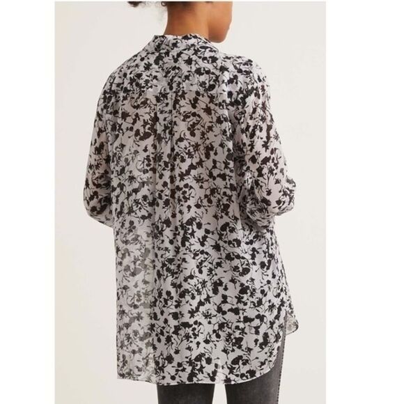 Dorothee Schumacher Women's Size XL NWT Light Blue Black Flowers Floral Blouse - Picture 3 of 14